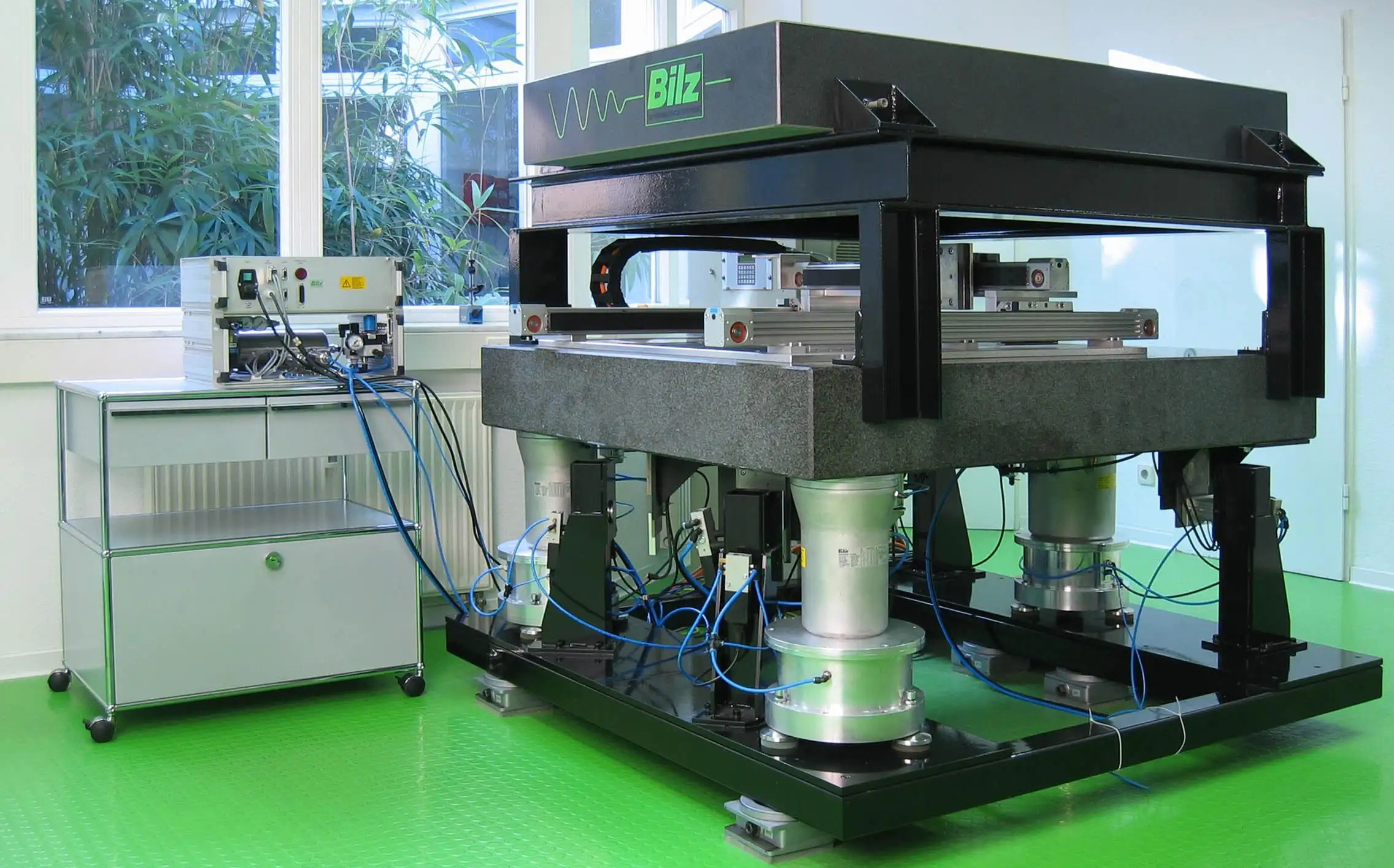 機(jī)械設(shè)備：精密儀器全國氣墊車運(yùn)輸方案